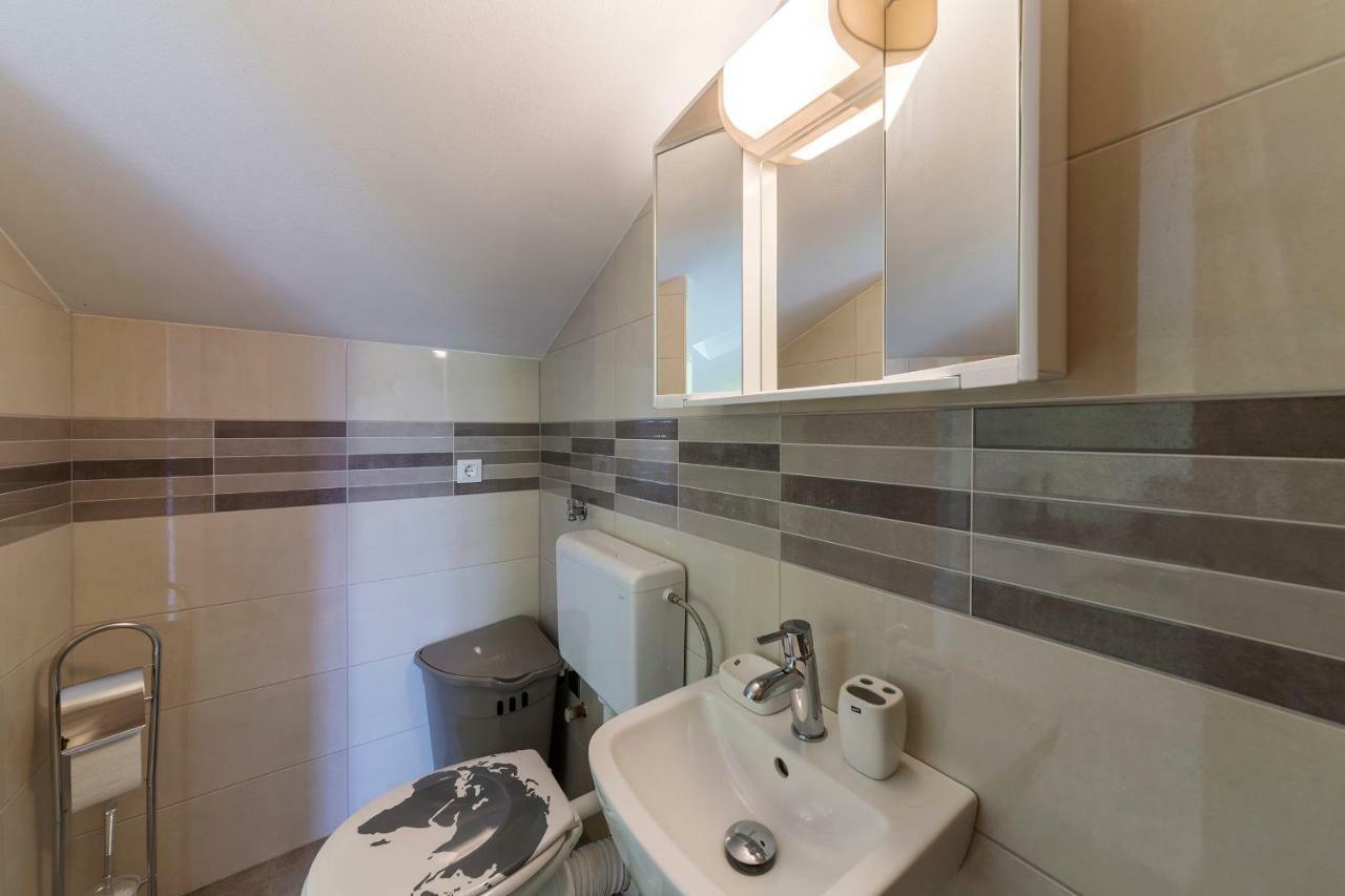 Apartmani Suzi Pula Exterior foto